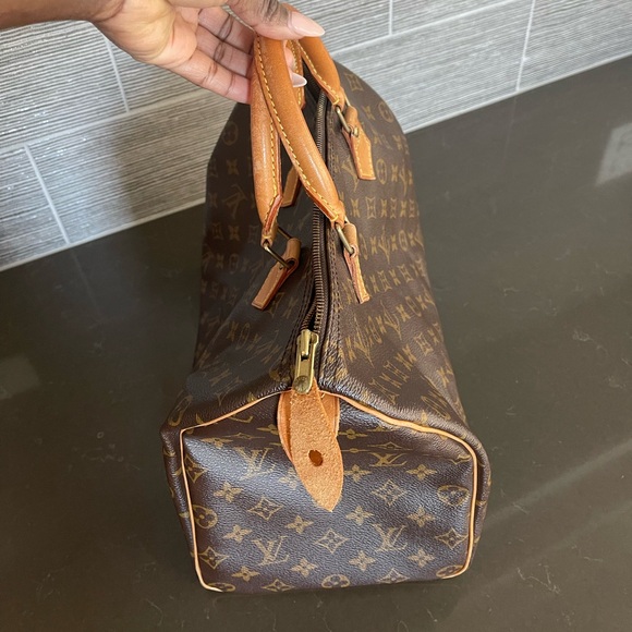 LOUIS VUITTON MONOGRAM SPEEDY 35 - Picture 11 of 11